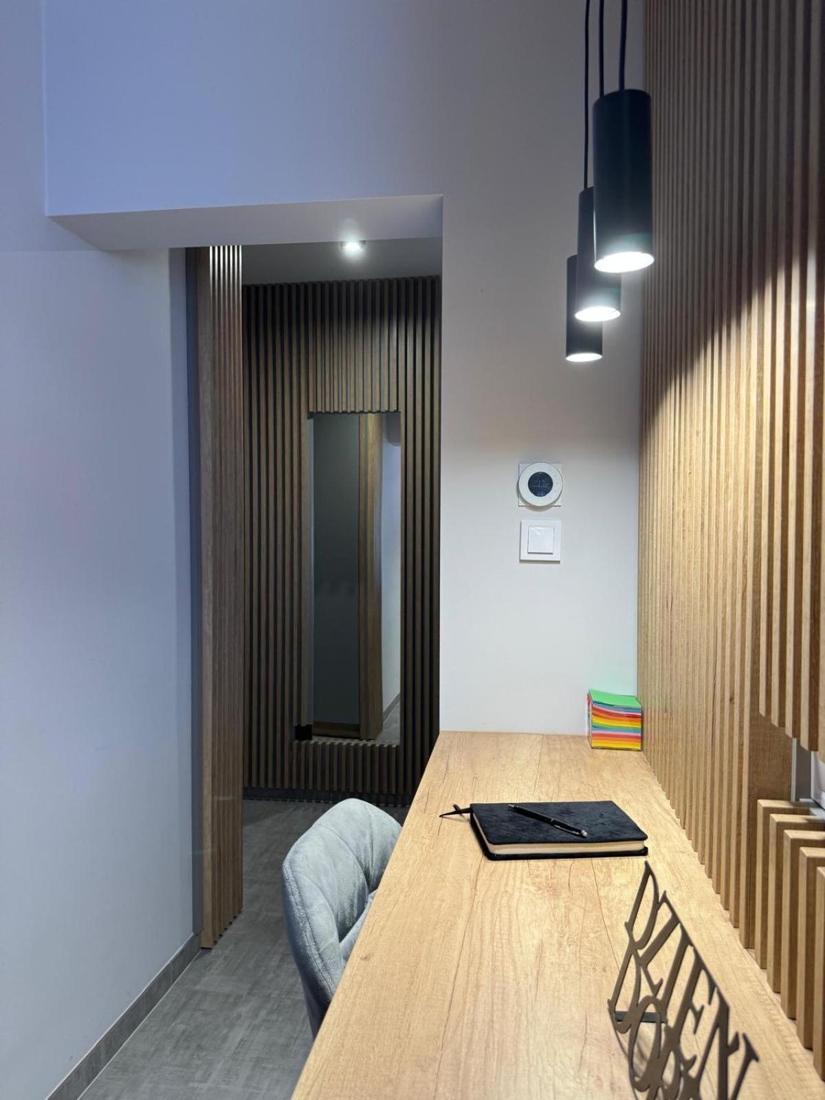 Apartament Lux Lemon Jelenia Góra Buitenkant foto